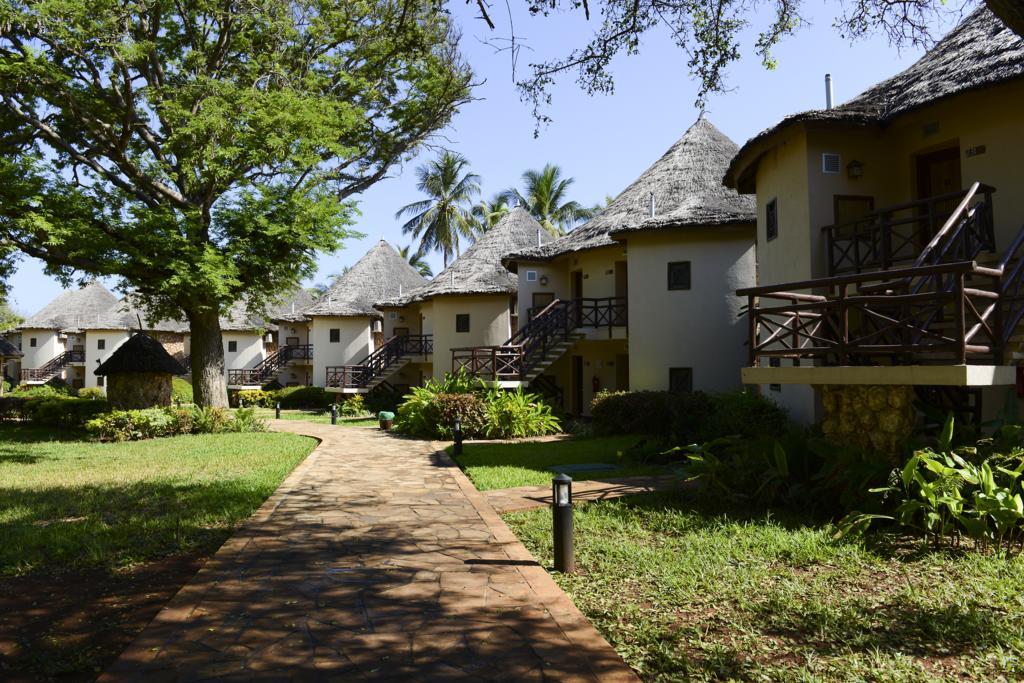 Ledger Plaza Bahari Beach Hotel Dar es Salaam Exterior foto